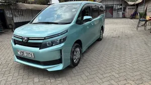 Toyota Noah 2016 Blue