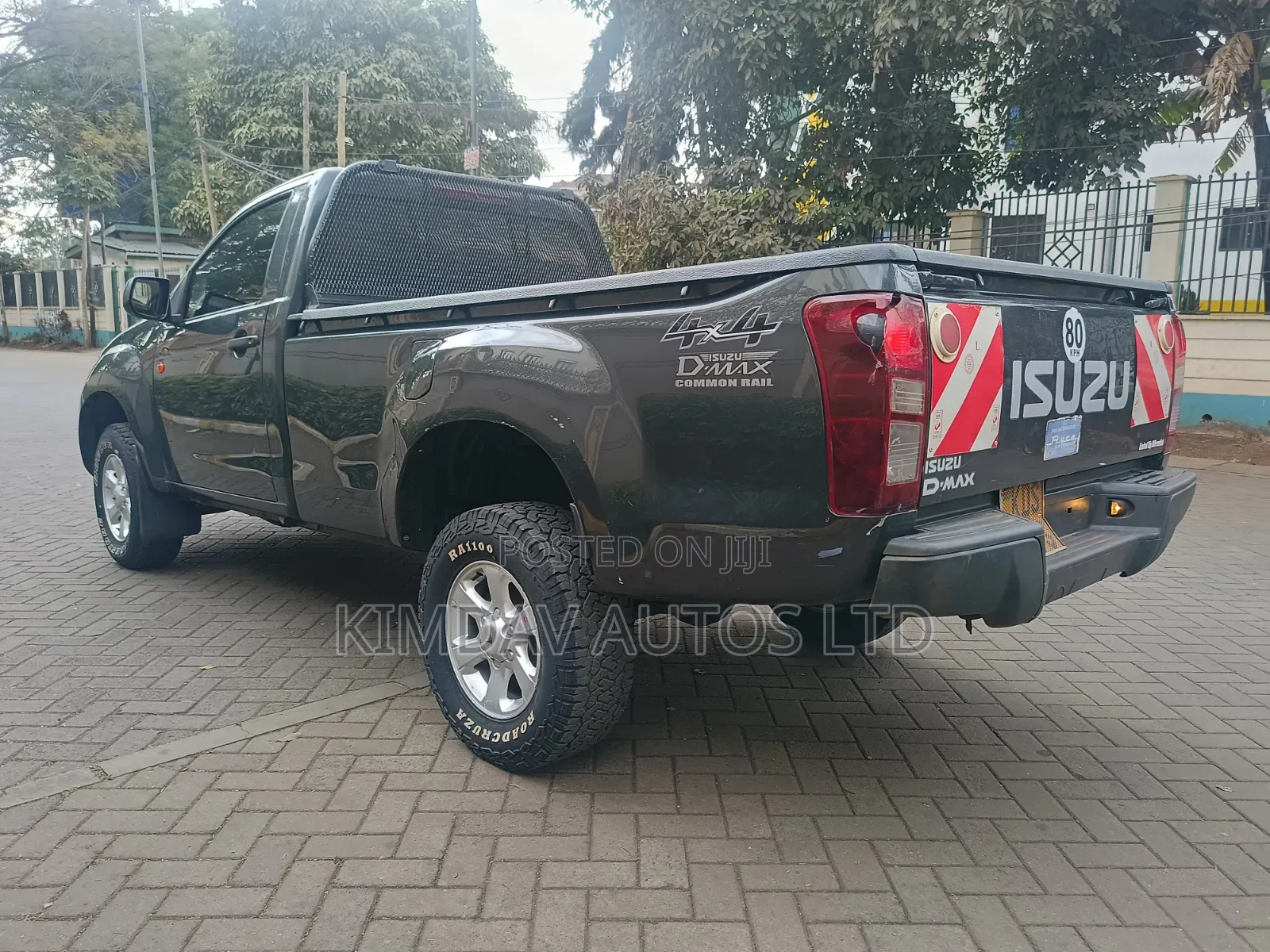 Isuzu D-MAX 2025 Gray