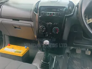 Isuzu D-MAX 2025 Gray