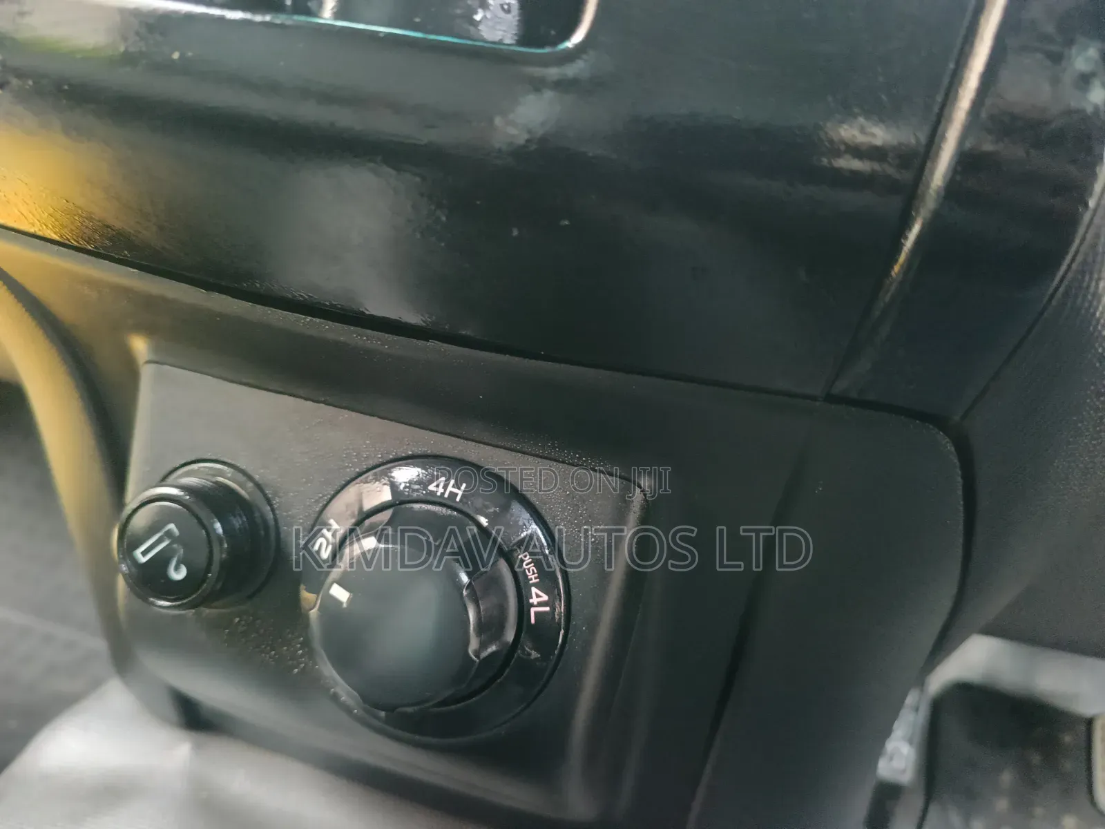 Isuzu D-MAX 2025 Gray