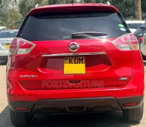 Nissan X-Trail 2016 Red