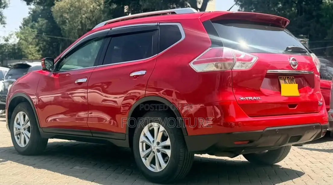 Nissan X-Trail 2016 Red