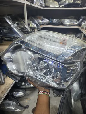 Xtrail NT31 Headlights Non Xenon