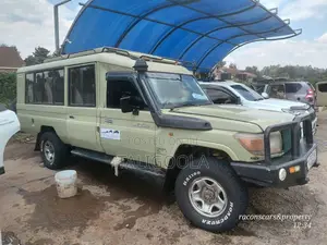 Toyota Land Cruiser 2014 Beige