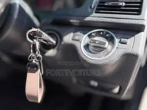 Mercedes-Benz C180 2012 Silver
