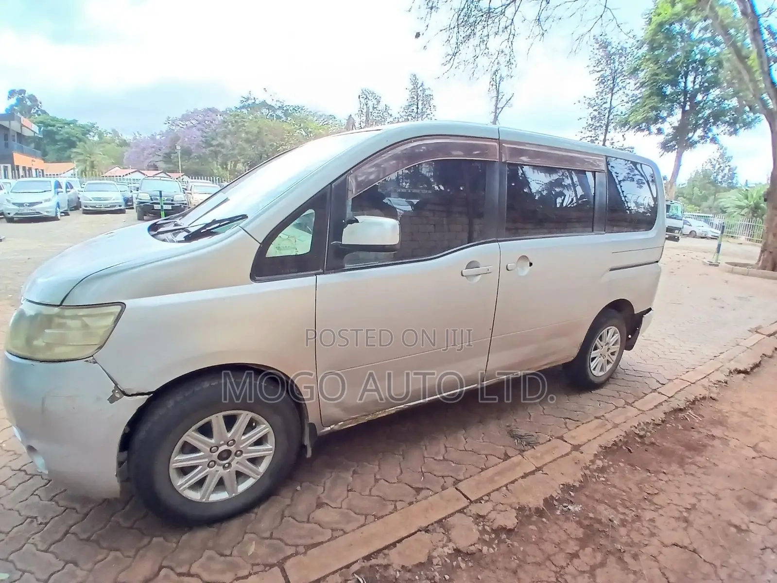 Nissan Serena 2007 Silver
