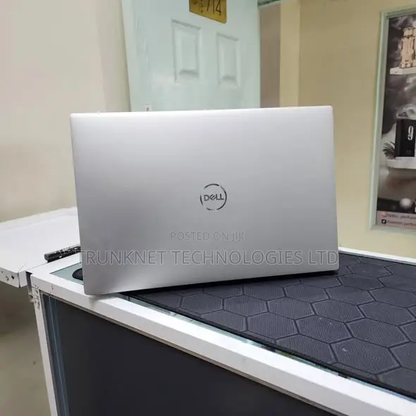 Laptop Dell XPS 15 16GB Intel Core i9 SSD 512GB