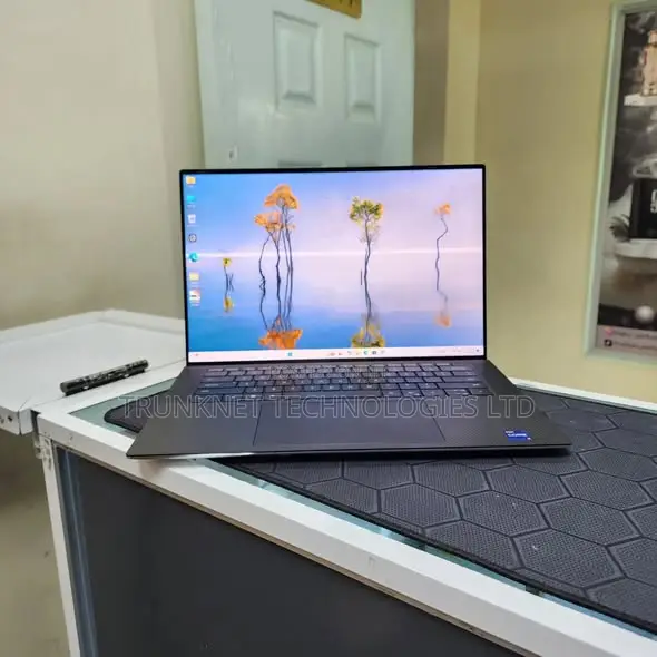 Laptop Dell XPS 15 16GB Intel Core i9 SSD 512GB