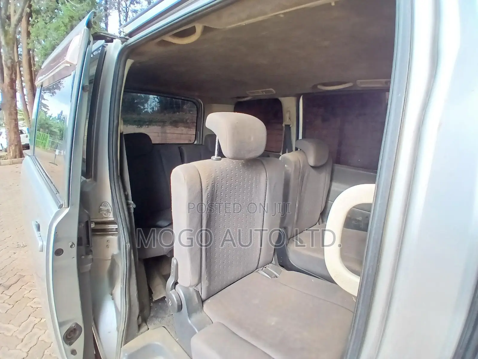Nissan Serena 2007 Silver