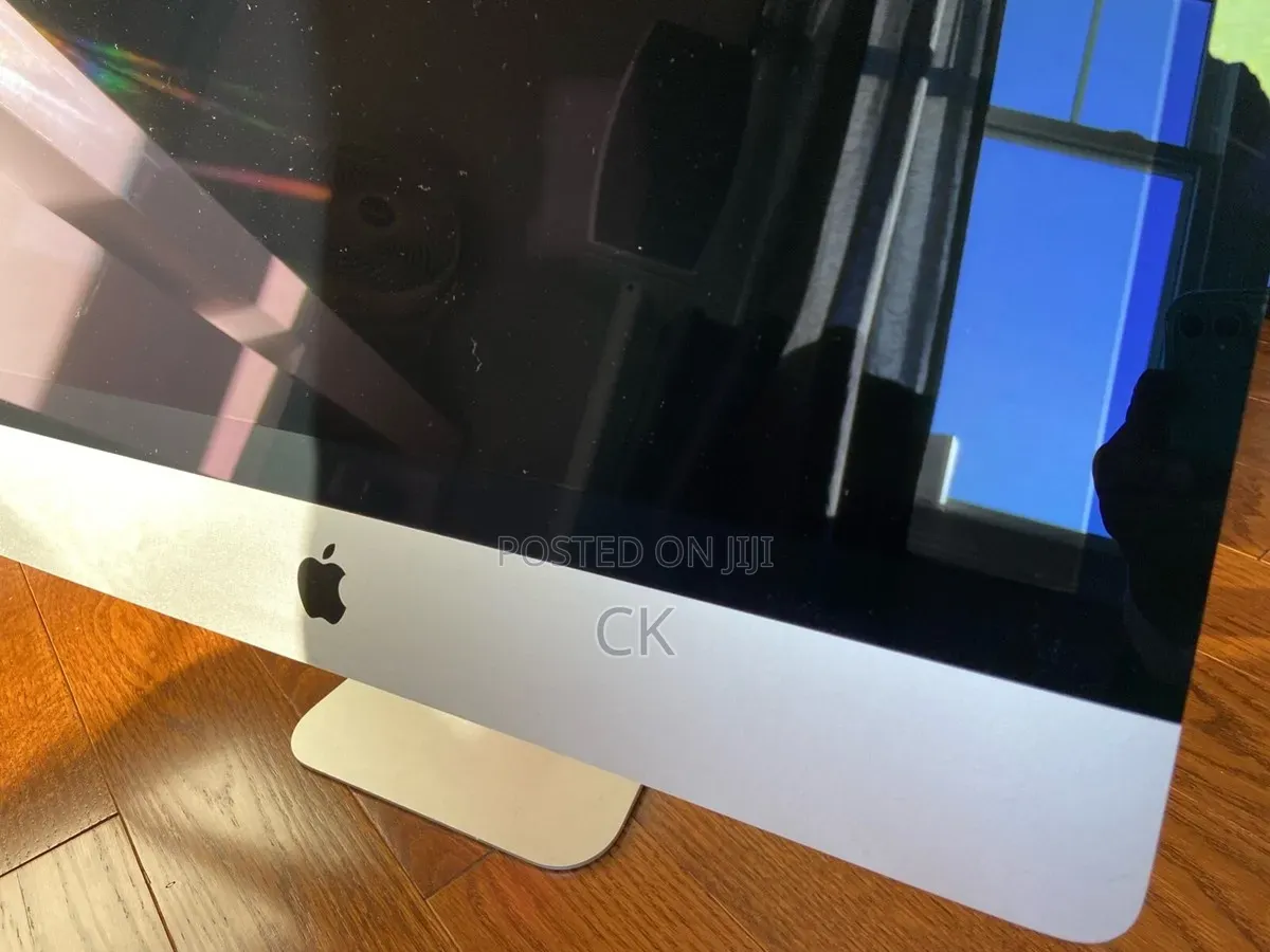 Desktop Computer Apple iMac 8GB Intel Core i5 SSD 1T
