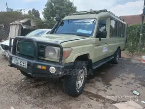 Toyota Land Cruiser 2014 Beige