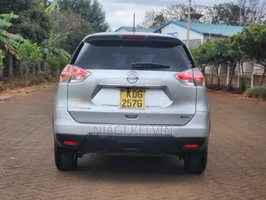 Nissan X-Trail 2.0 Petrol AWD 2014
