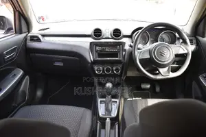 Suzuki Swift 2017 Silver