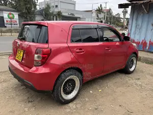 Toyota IST 2010 Red