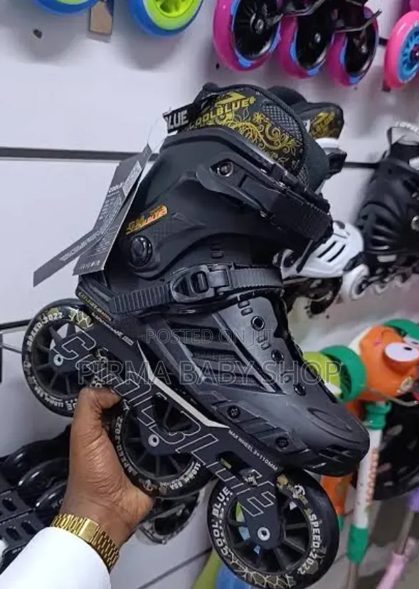Adult Skating Shoes