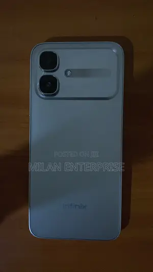 Infinix Smart 20 128 GB Silver