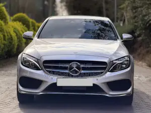 Mercedes-Benz C200 2017 Silver