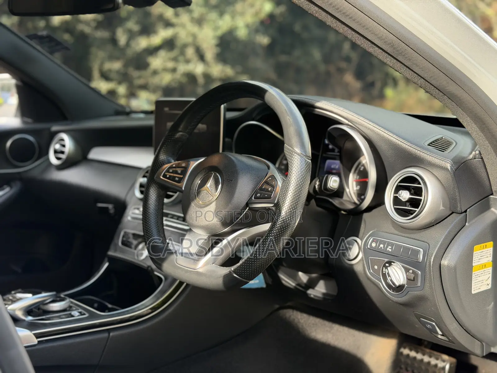 Mercedes-Benz C200 2017 Silver