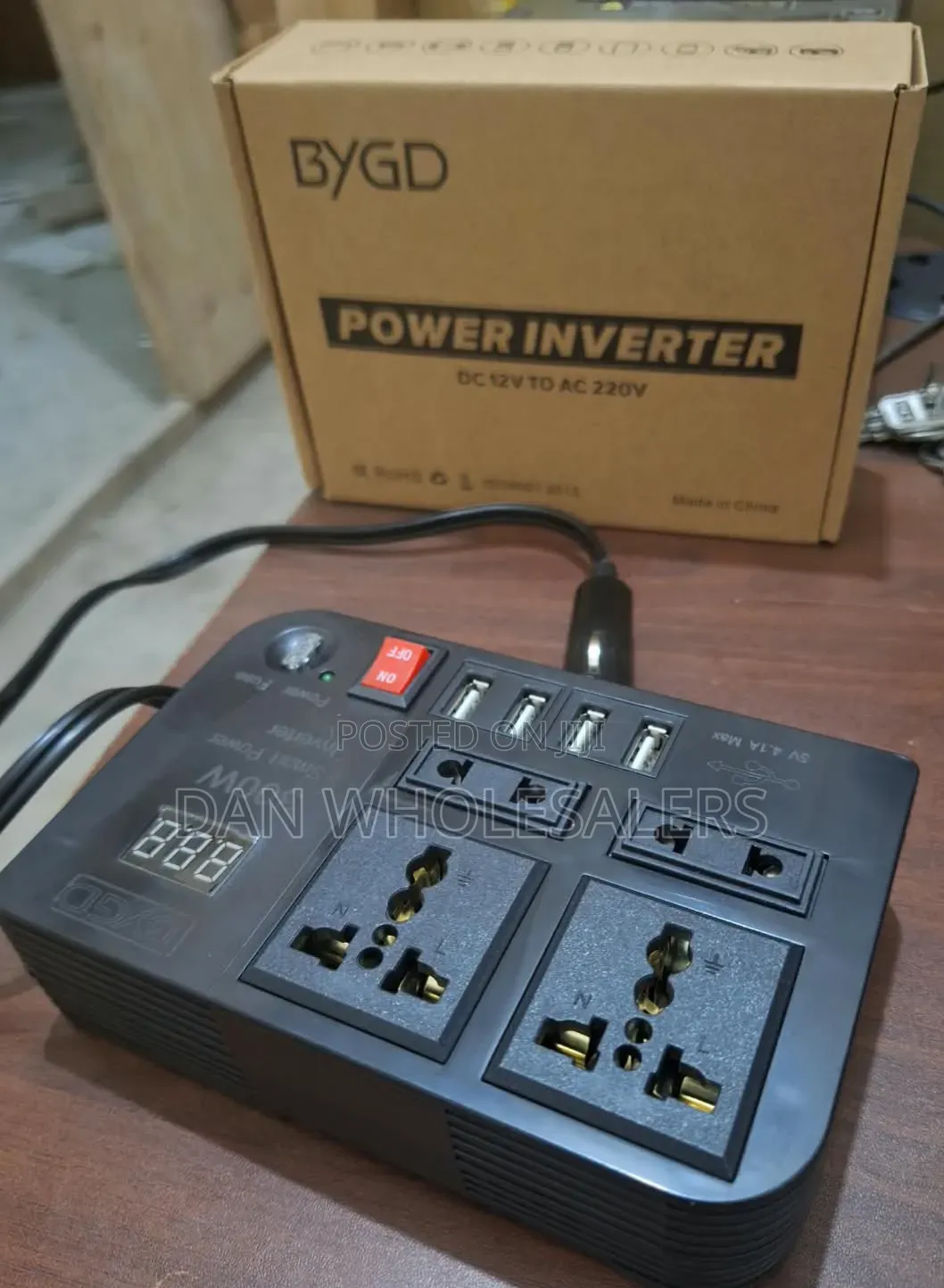 300w Car Power Inverter (Dc 12v to AC 220v)