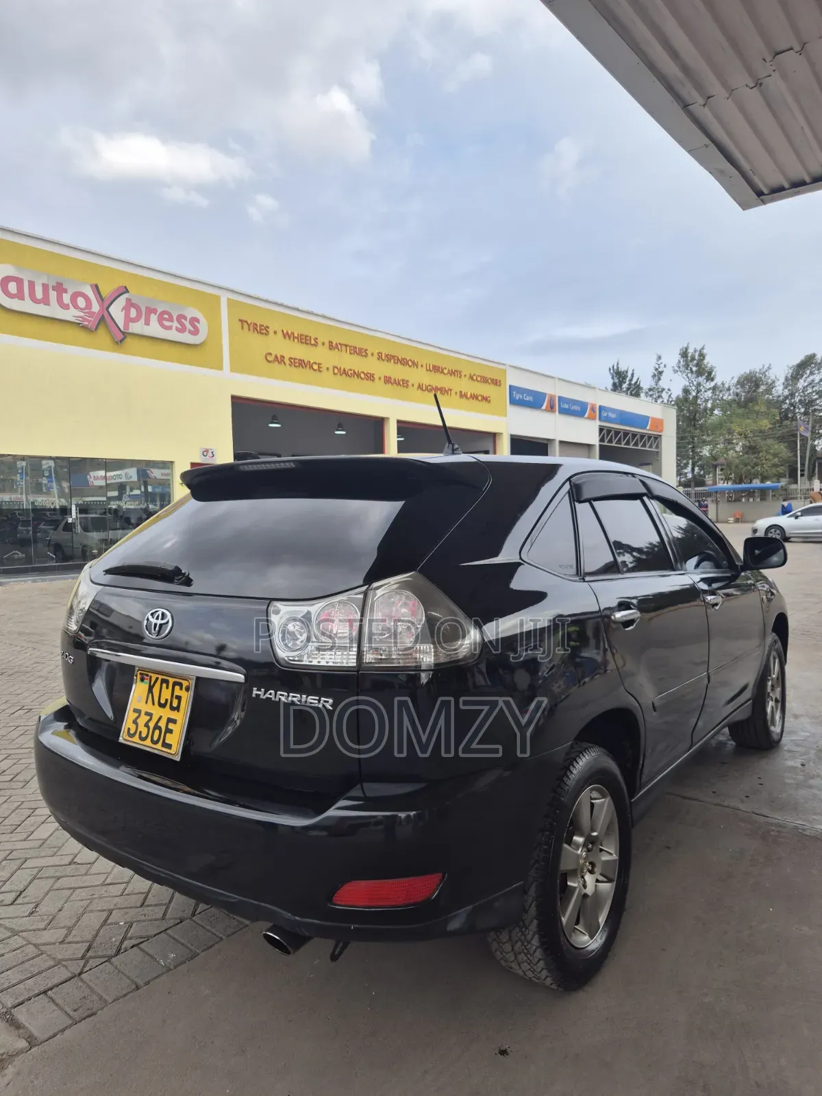 Toyota Harrier 2.4 2009 Black