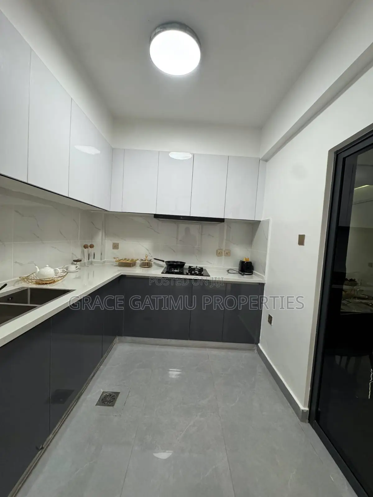 3bdrm Apartment in Westlands Estate, Raphta Road Area for sale