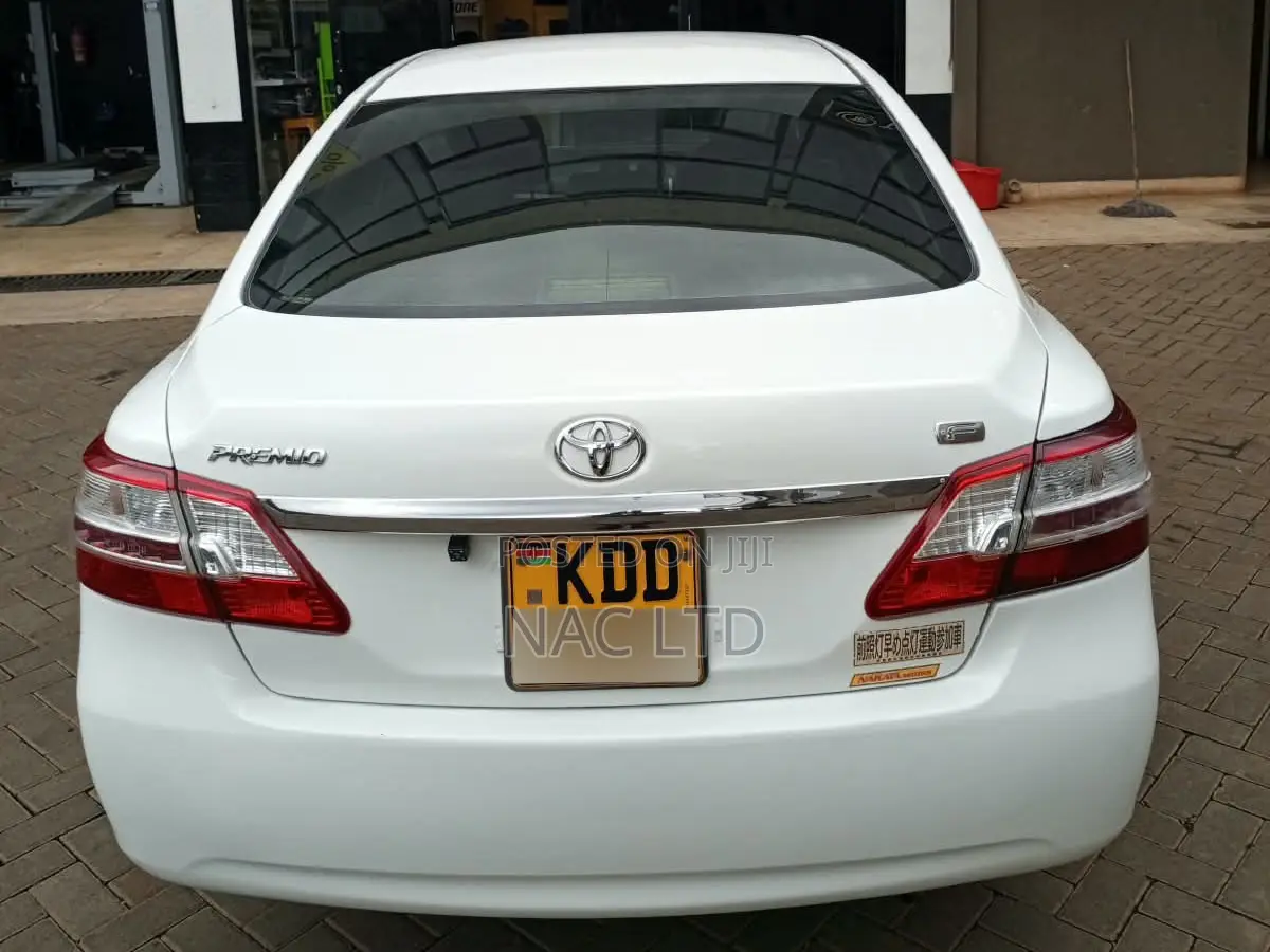 Toyota Premio 2014 White