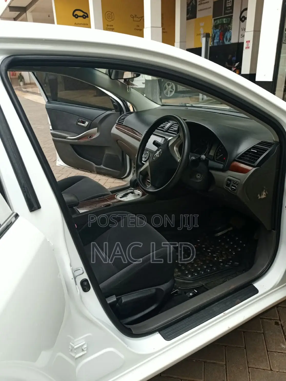 Toyota Premio 2014 White