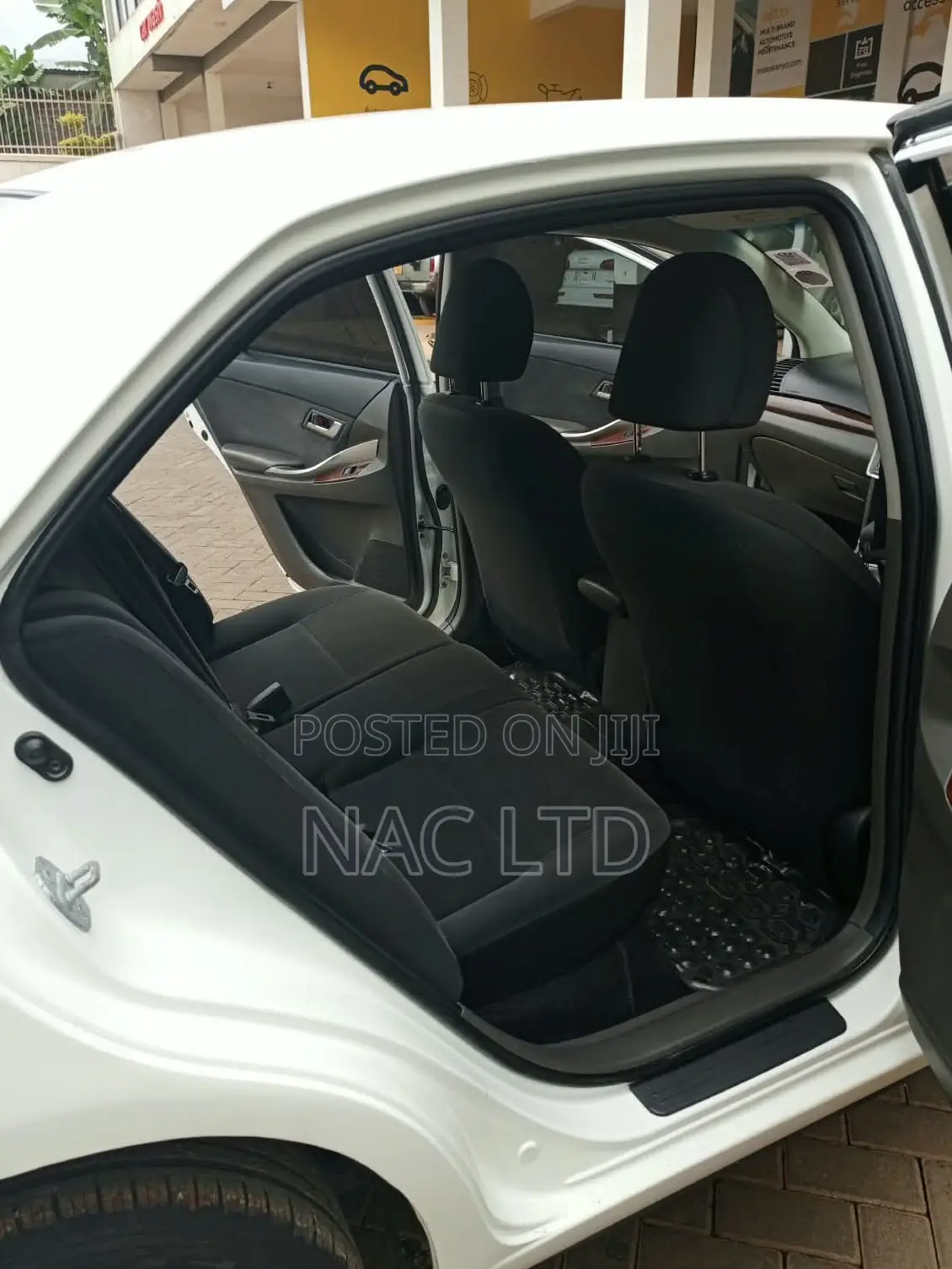 Toyota Premio 2014 White