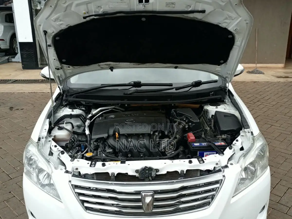 Toyota Premio 2014 White