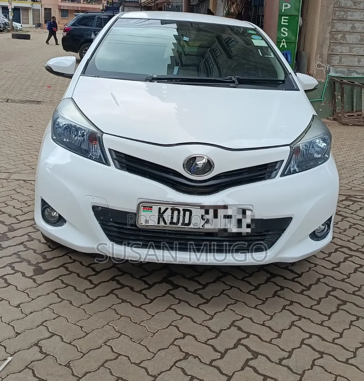 Toyota Vitz 2014 White