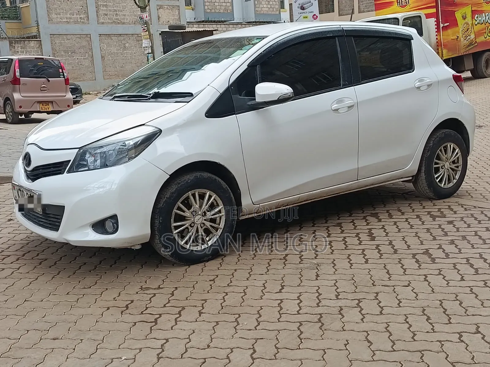 Toyota Vitz 2014 White