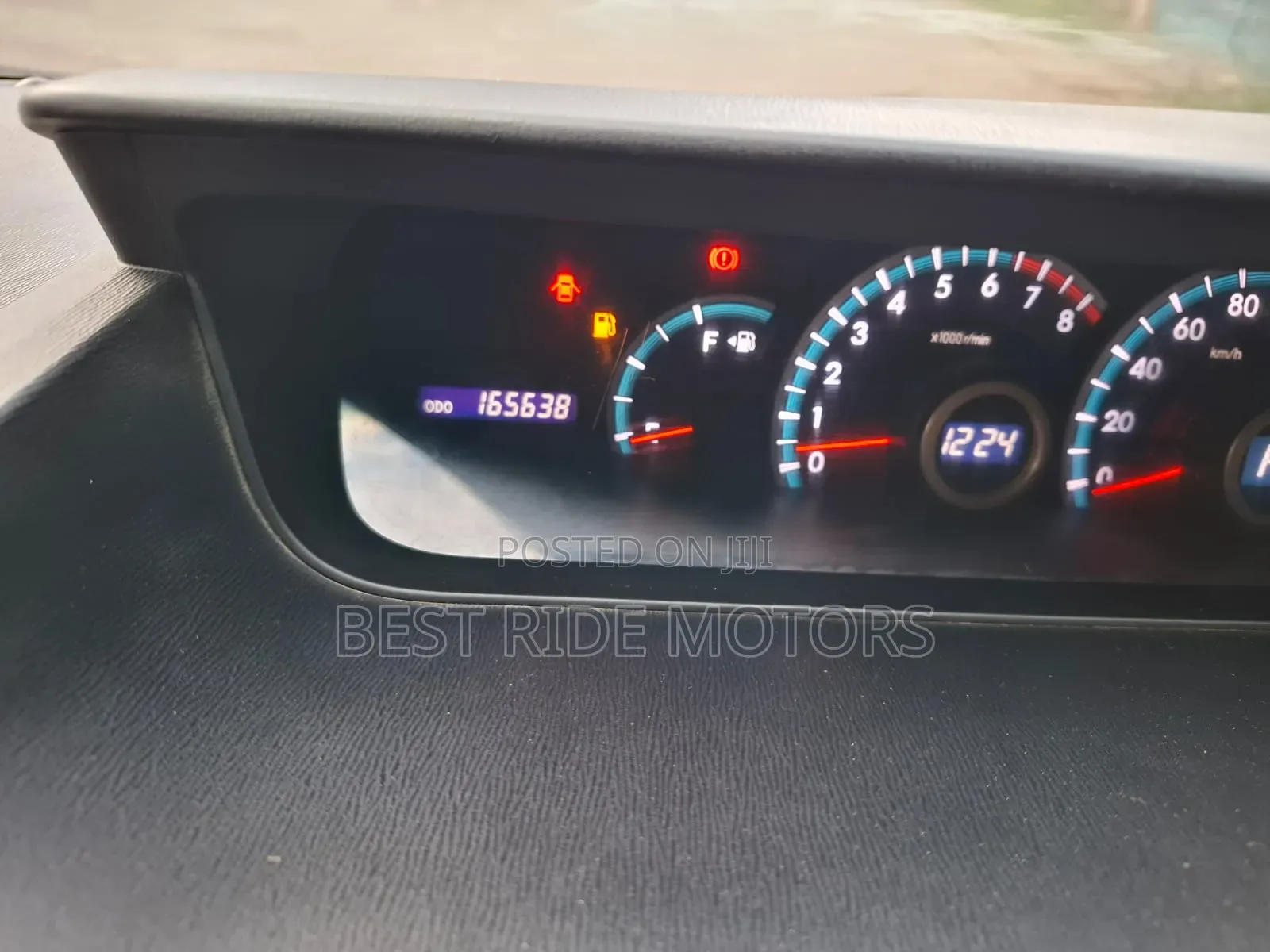 Toyota Noah 2.0 158hp FWD (8 Seater) 2010 Black
