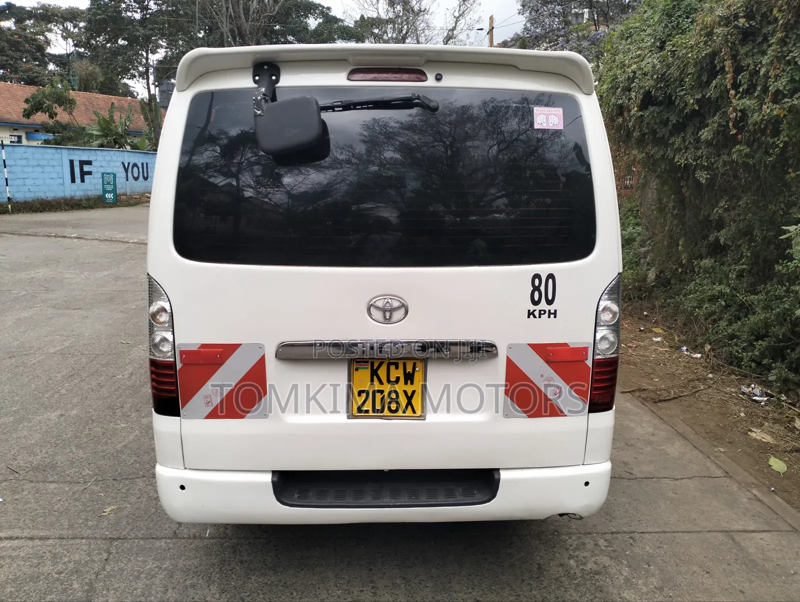 Toyota HiAce 2014 White