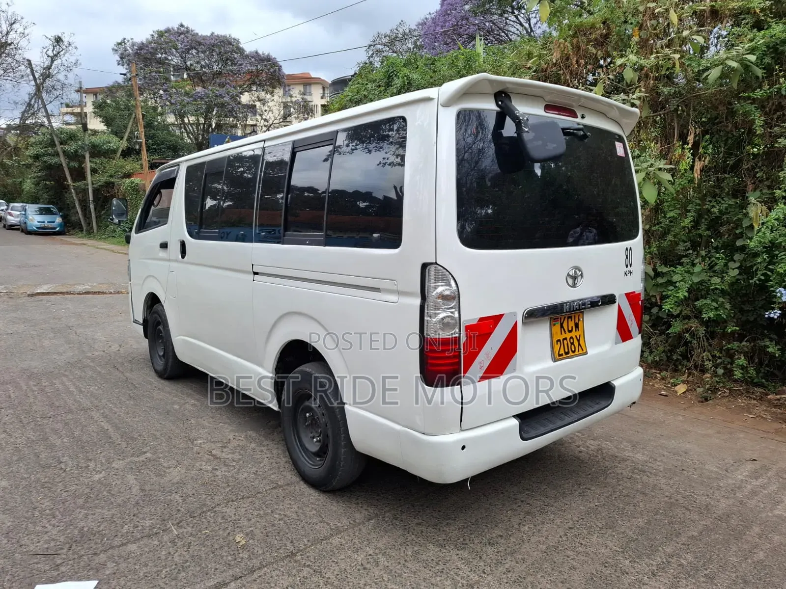 Toyota HiAce 2012 White
