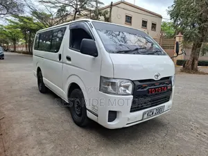Toyota HiAce 2012 White
