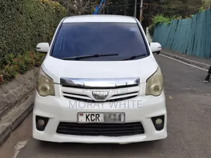 Toyota Noah 2012 White