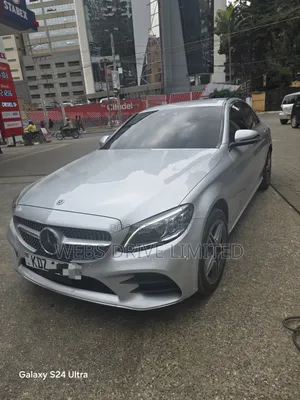Mercedes-Benz C200 2019 Silver