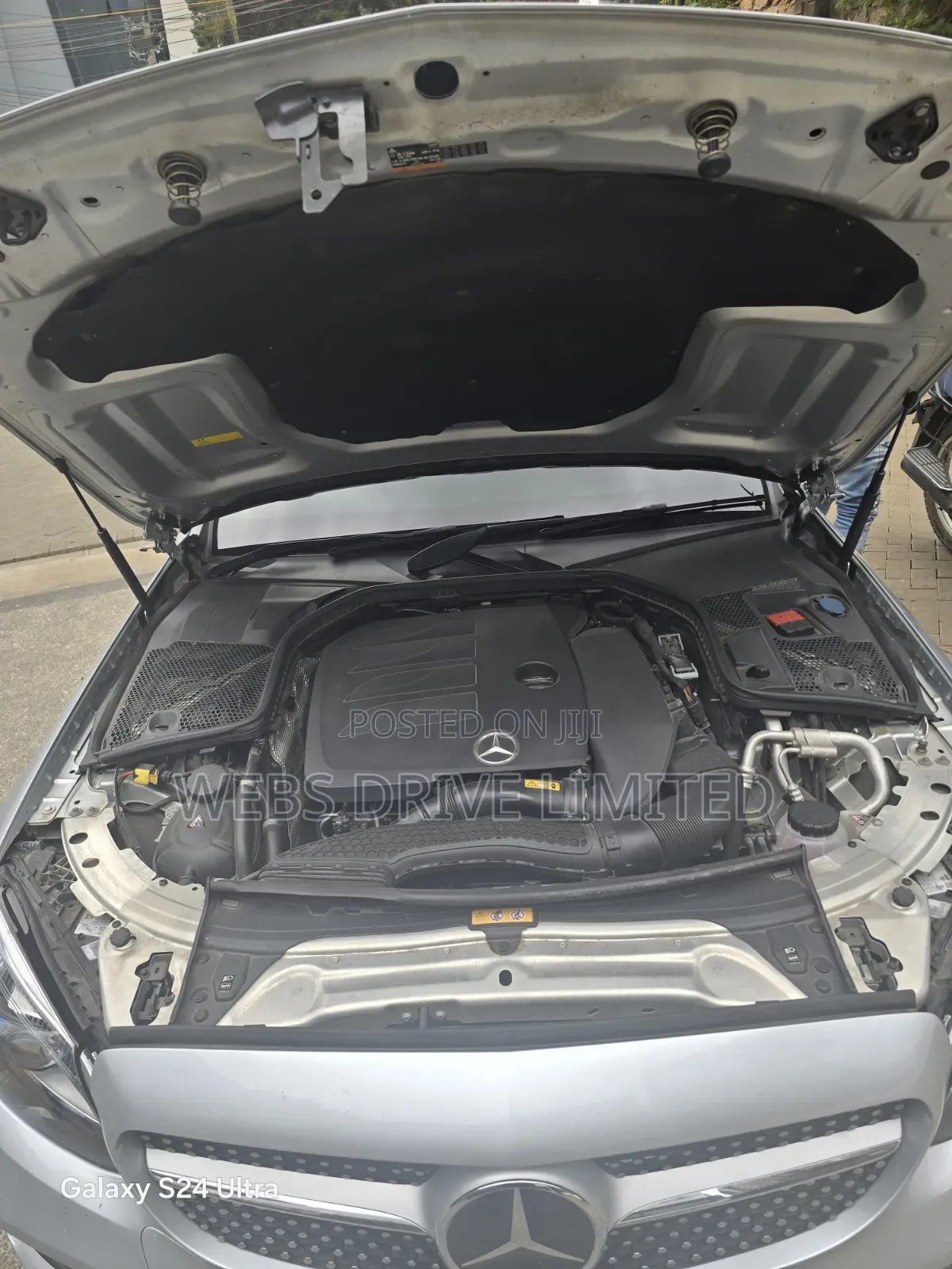 Mercedes-Benz C200 2019 Silver