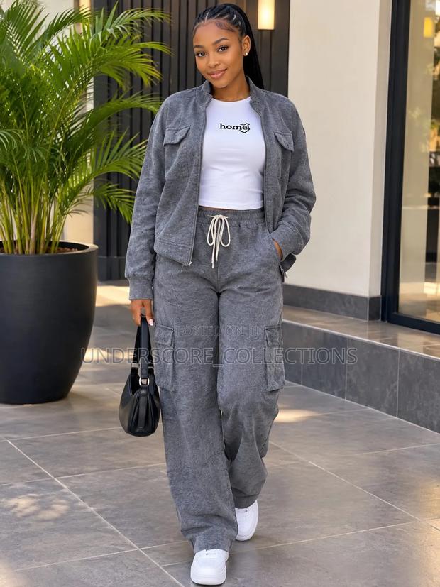 Classy Unisex Tracksuit - thumbnail 2