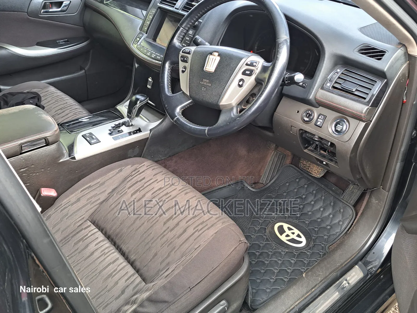 Toyota Crown 2010 Black
