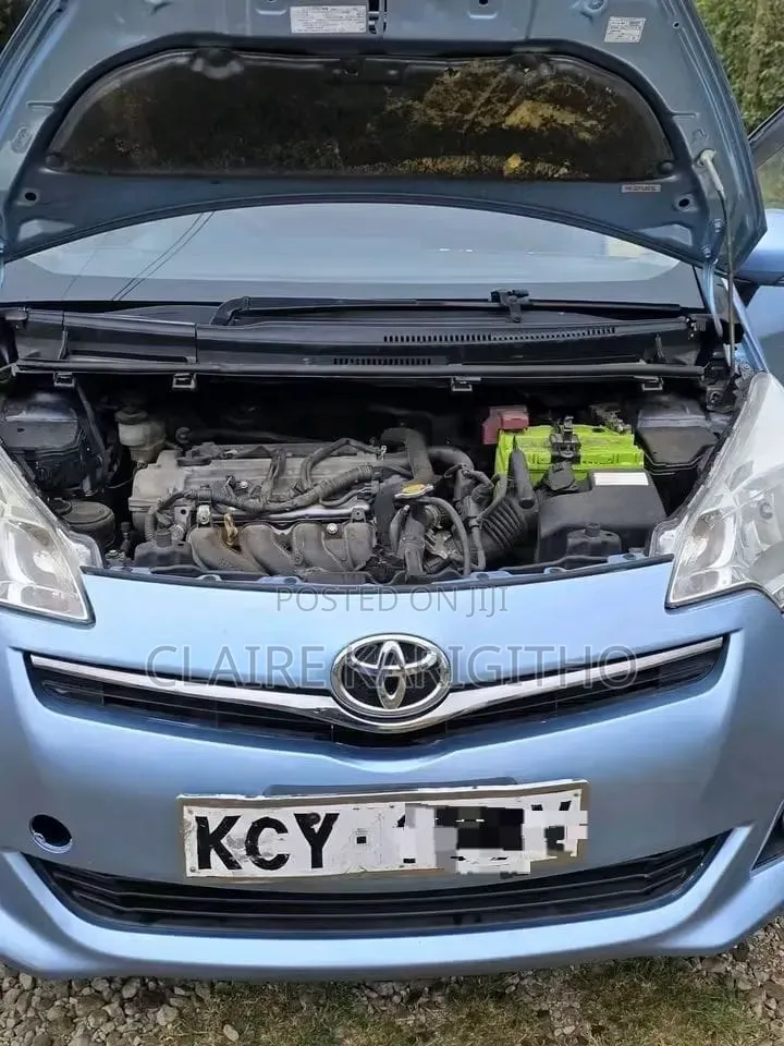Toyota Ractis 1.5 FWD 2014 Blue