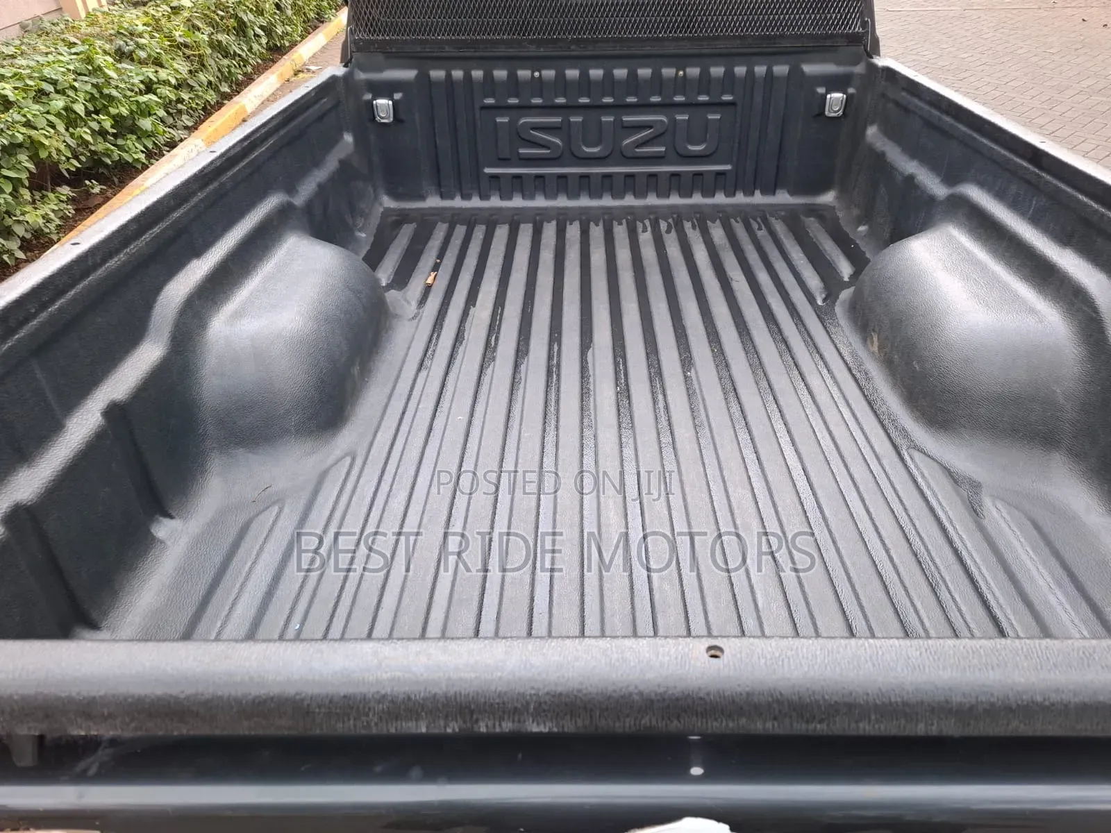 Isuzu D-MAX 2025 Gray