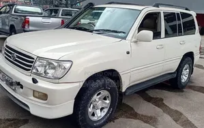 Toyota Land Cruiser 2004 White