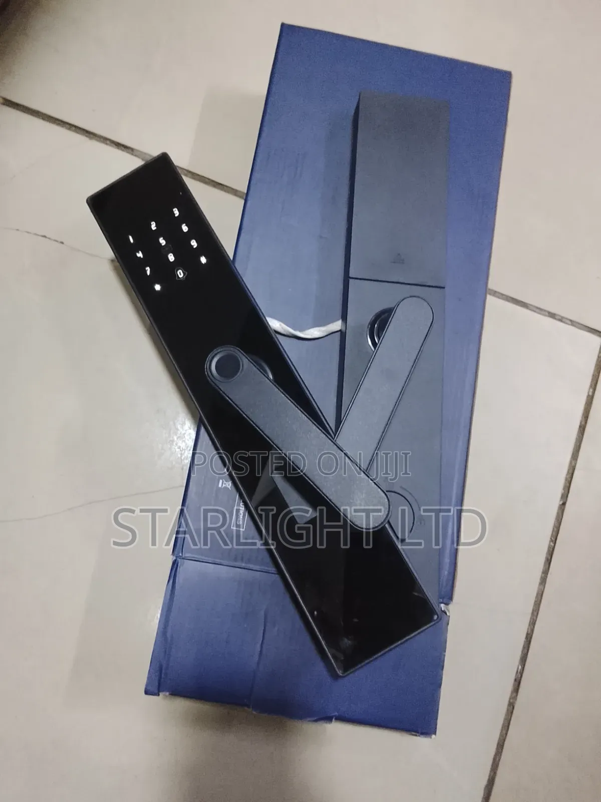 Smart Door Lock - Keyless Entry With Handle Fingerprint Sensor