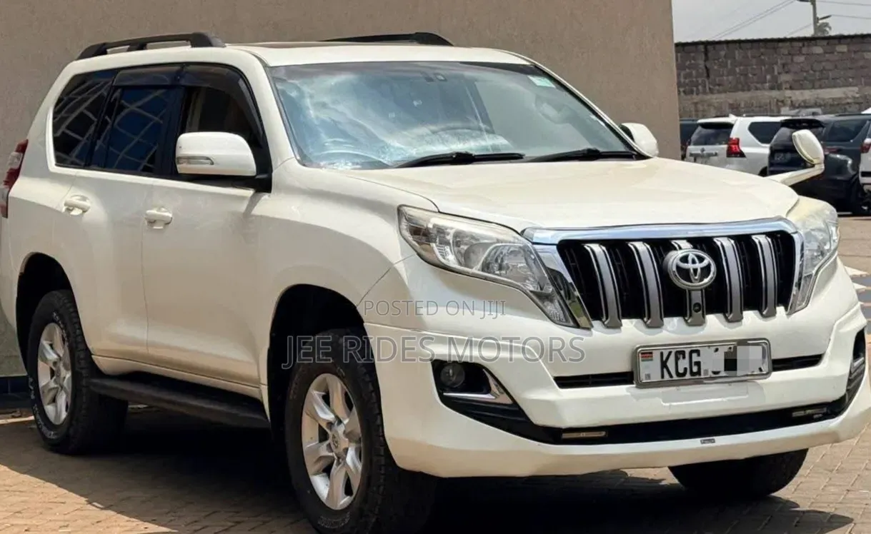 Toyota Land Cruiser Prado 2009 Off white