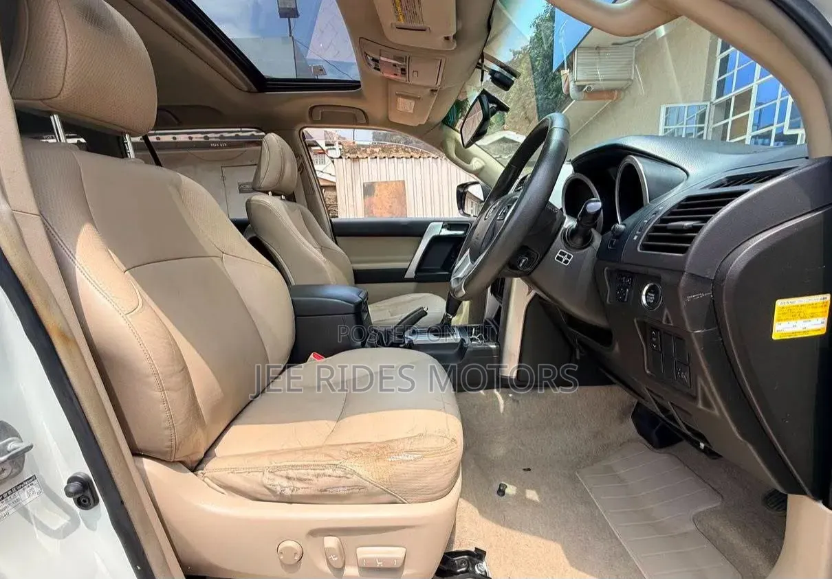 Toyota Land Cruiser Prado 2009 Off white