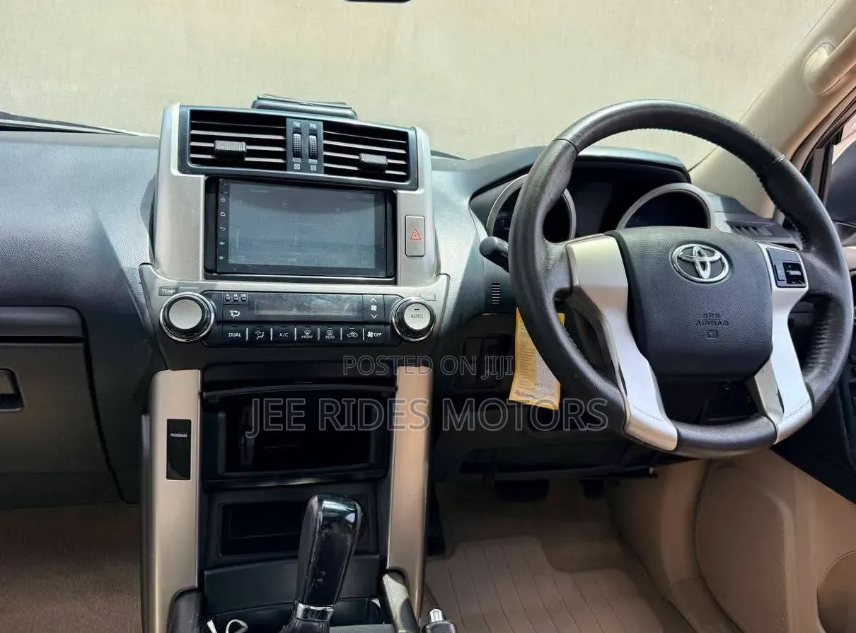Toyota Land Cruiser Prado 2009 Off white