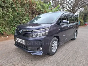 Toyota Voxy Hybrid X 2WD 7-Seater 2014 Blue
