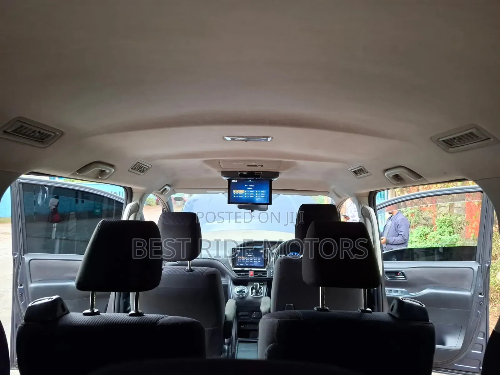 Toyota Voxy Hybrid X 2WD 7-Seater 2014 Blue