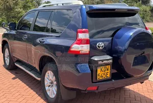 Toyota Land Cruiser Prado 2013 Blue
